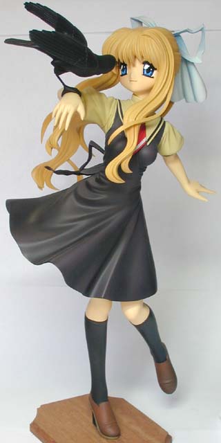 �����E����