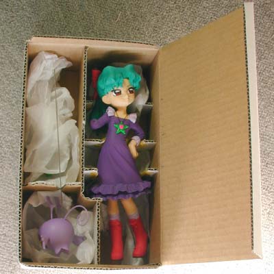 �����E����