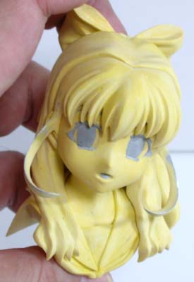 �������g