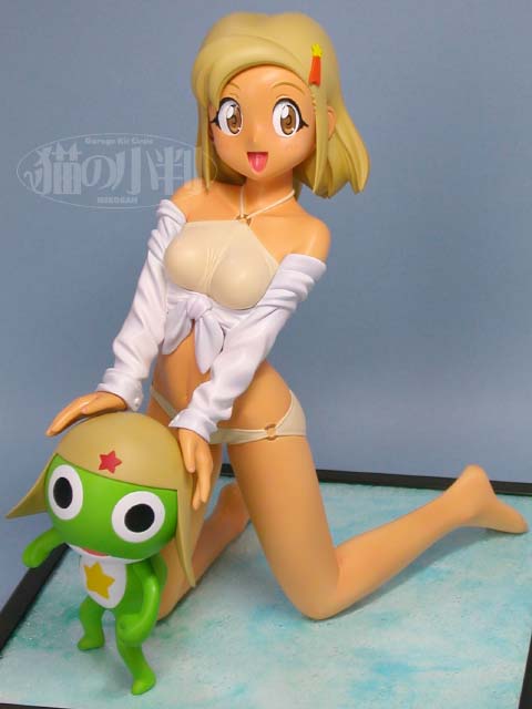 ���A����